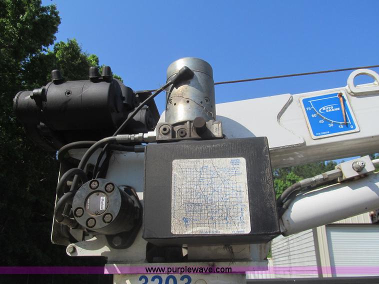 image for item I7010 2008 Dodge Ram 5500 service truck with crane