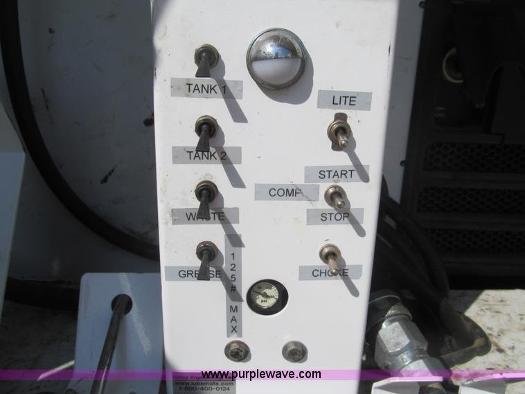 image for item I7010 2008 Dodge Ram 5500 service truck with crane