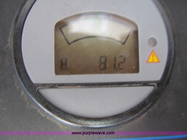 image for item I7010 2008 Dodge Ram 5500 service truck with crane