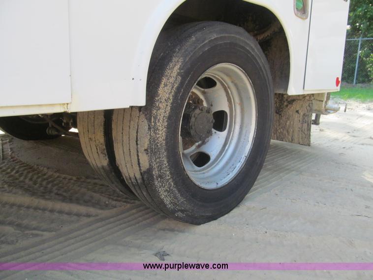 image for item I7010 2008 Dodge Ram 5500 service truck with crane