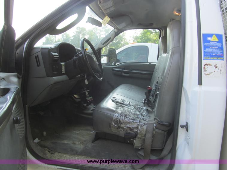 image for item I7011 2006 Ford F550 Super Duty XL service truck