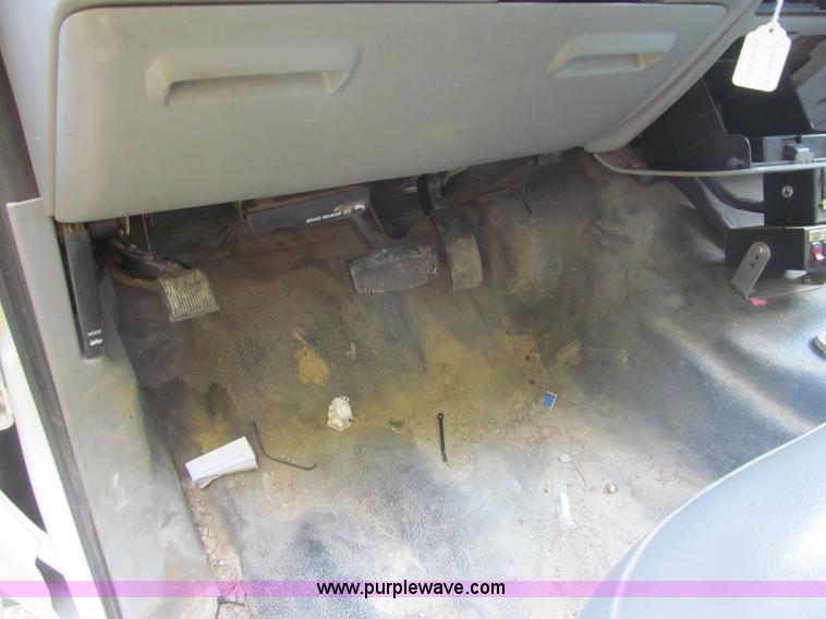 image for item I7011 2006 Ford F550 Super Duty XL service truck