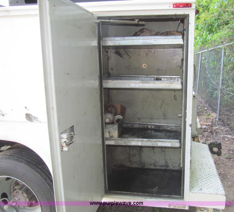 image for item I7011 2006 Ford F550 Super Duty XL service truck