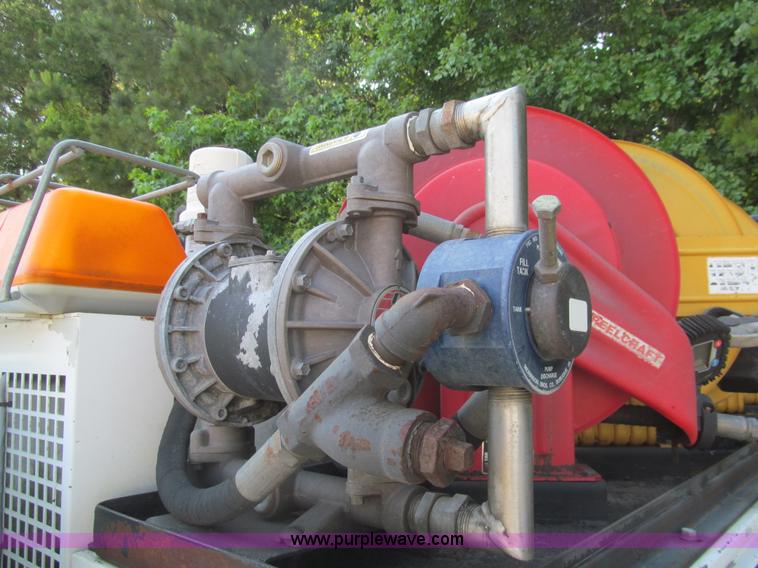 image for item I7011 2006 Ford F550 Super Duty XL service truck