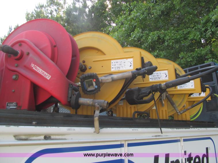 image for item I7011 2006 Ford F550 Super Duty XL service truck