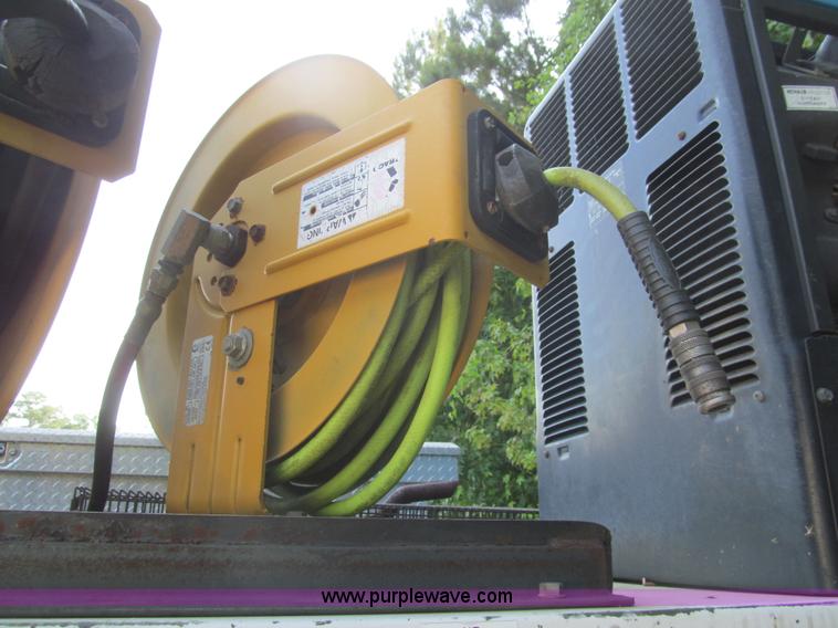 image for item I7011 2006 Ford F550 Super Duty XL service truck