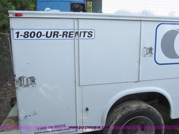 image for item I7011 2006 Ford F550 Super Duty XL service truck