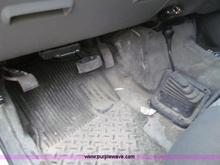 image for item J2000 2007 Ford F550 Super Duty XL service truck
