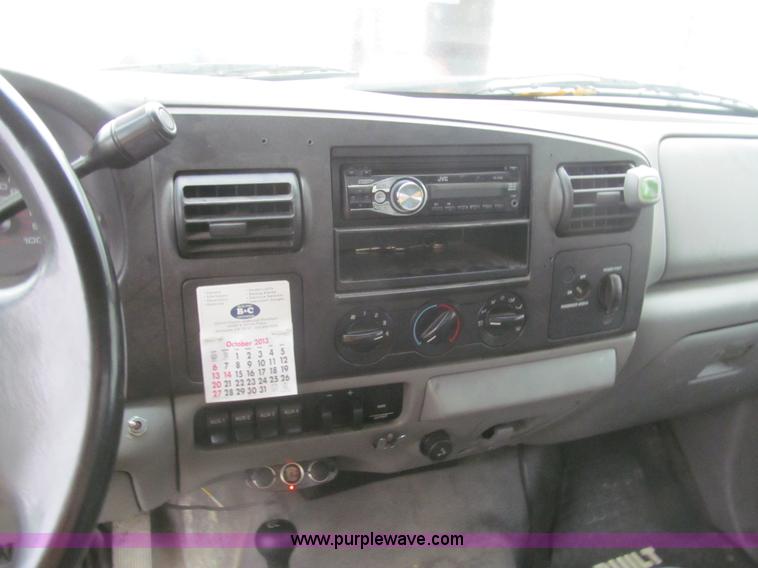 image for item J2000 2007 Ford F550 Super Duty XL service truck