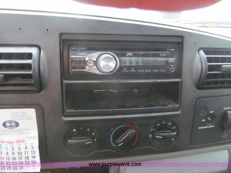 image for item J2000 2007 Ford F550 Super Duty XL service truck
