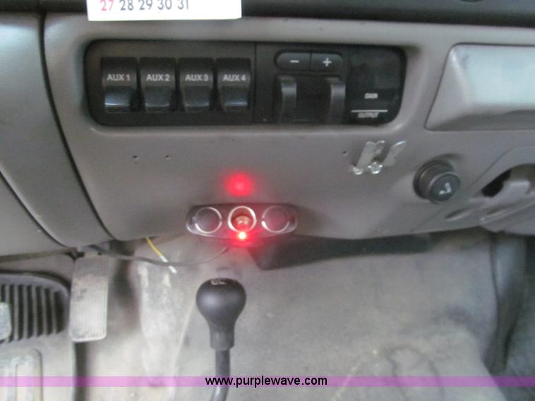 image for item J2000 2007 Ford F550 Super Duty XL service truck