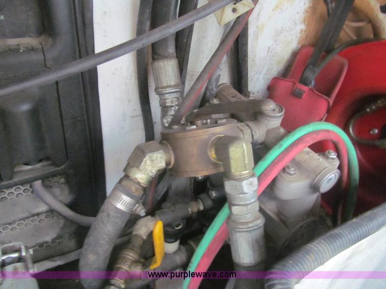 image for item J2000 2007 Ford F550 Super Duty XL service truck