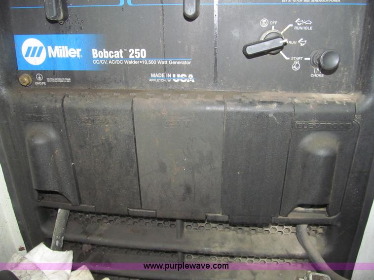 image for item J2000 2007 Ford F550 Super Duty XL service truck