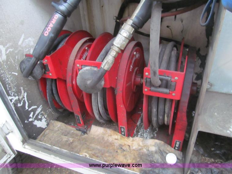 image for item J2000 2007 Ford F550 Super Duty XL service truck