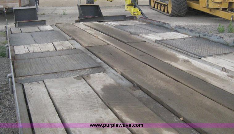 image for item AS9143 2000 Interstate 20DTA flatbed trailer