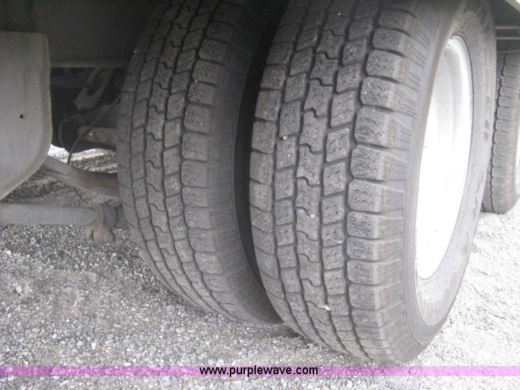 image for item AS9143 2000 Interstate 20DTA flatbed trailer