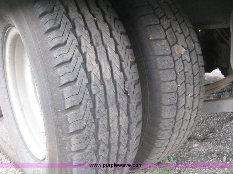 image for item AS9143 2000 Interstate 20DTA flatbed trailer