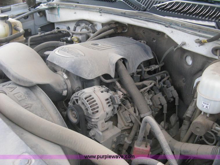 image for item AS9150 2006 Chevrolet Silverado 2500HD Crew Cab pickup truck