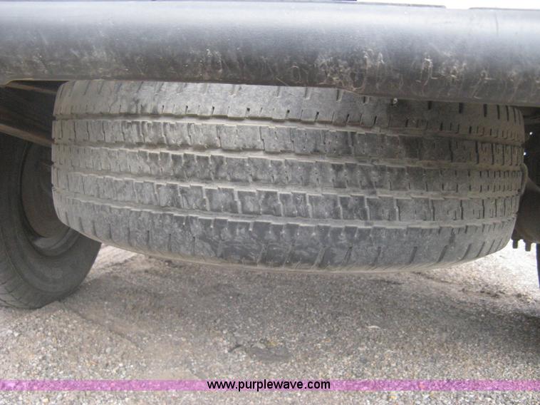 image for item AS9150 2006 Chevrolet Silverado 2500HD Crew Cab pickup truck