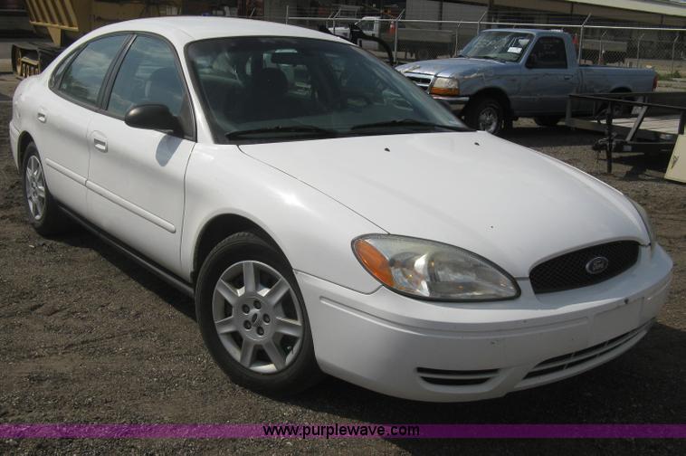 image for item AS9151 2006 Ford Taurus SE