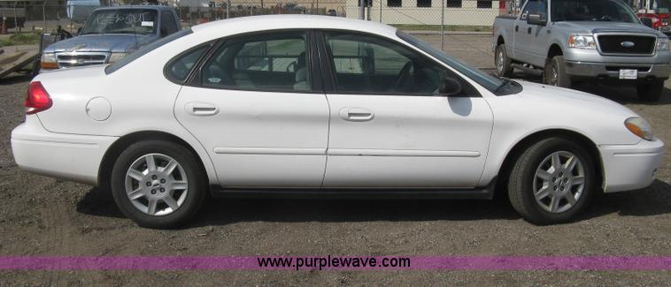 image for item AS9151 2006 Ford Taurus SE