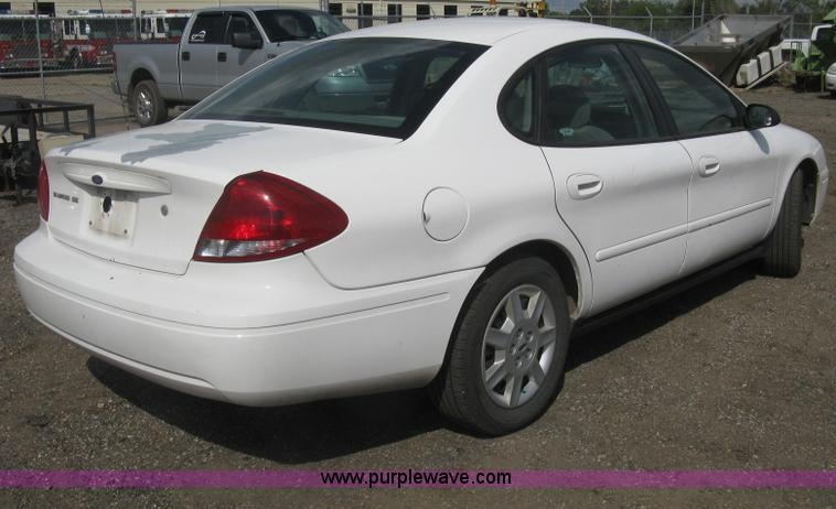 image for item AS9151 2006 Ford Taurus SE