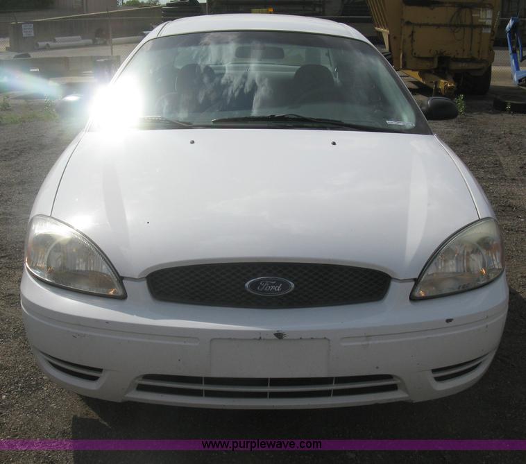 image for item AS9151 2006 Ford Taurus SE