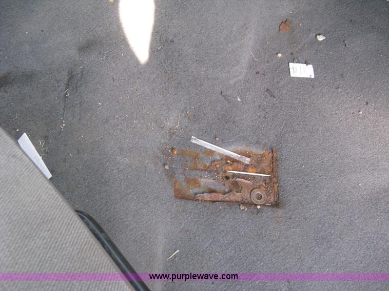 image for item AS9151 2006 Ford Taurus SE