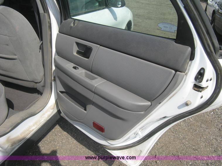 image for item AS9151 2006 Ford Taurus SE