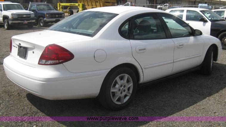 image for item AS9154 2006 Ford Taurus SE