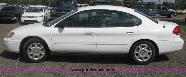 image for item AS9154 2006 Ford Taurus SE
