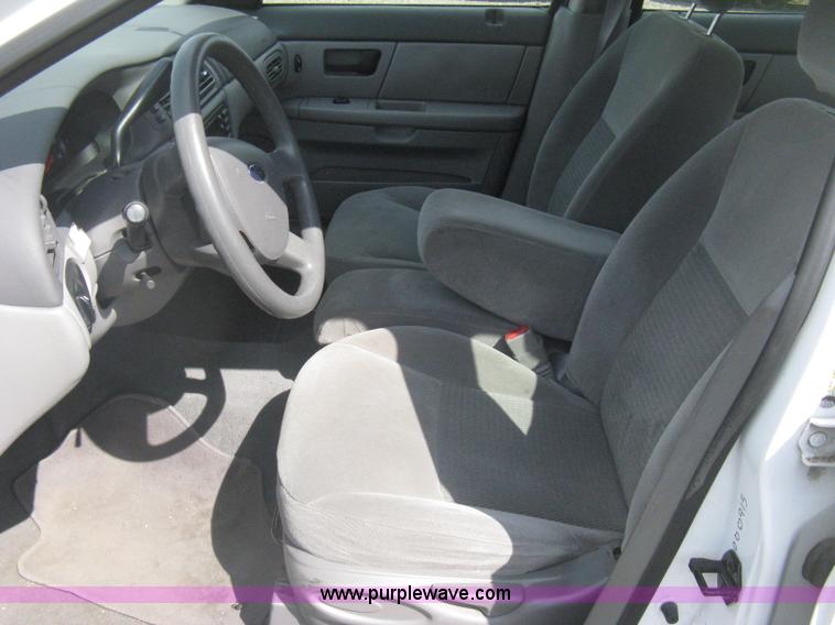 image for item AS9154 2006 Ford Taurus SE