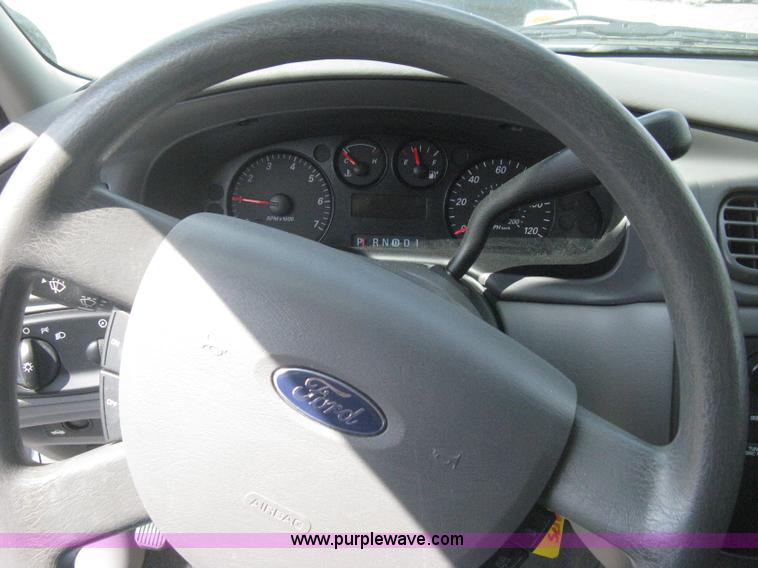 image for item AS9154 2006 Ford Taurus SE