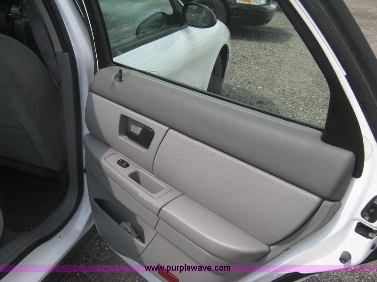 image for item AS9154 2006 Ford Taurus SE