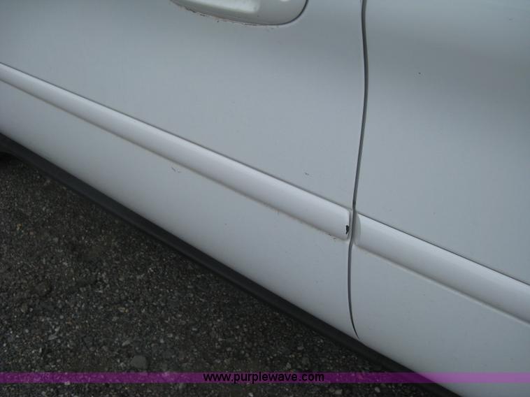 image for item AS9154 2006 Ford Taurus SE