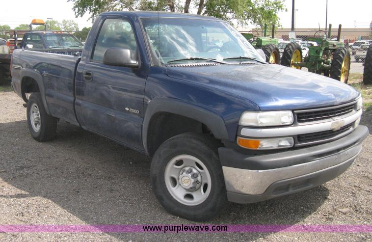 image for item AS9156 Chevrolet Silverado 2500 pickup truck