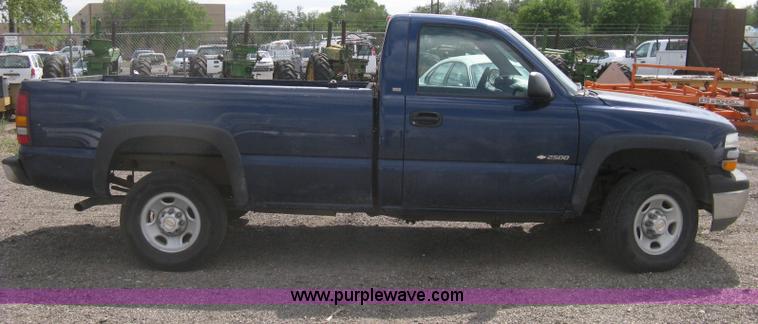 image for item AS9156 Chevrolet Silverado 2500 pickup truck