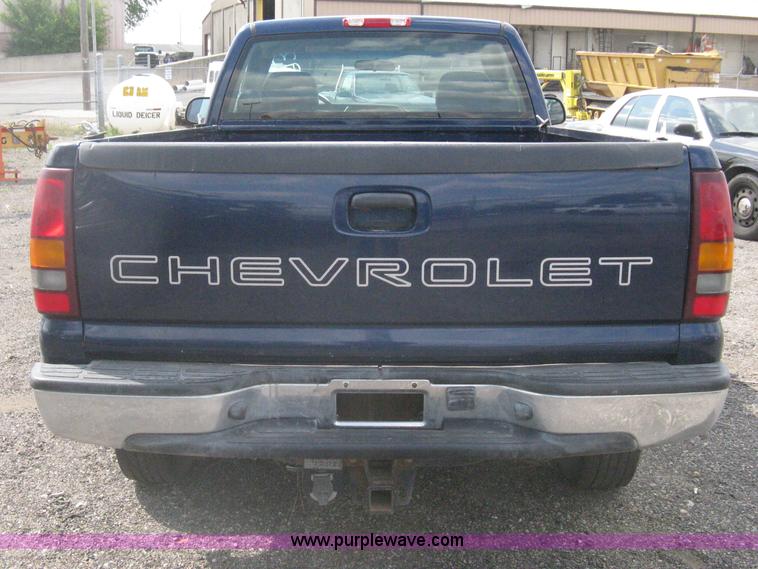 image for item AS9156 Chevrolet Silverado 2500 pickup truck