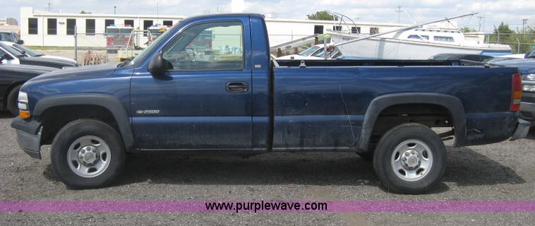 image for item AS9156 Chevrolet Silverado 2500 pickup truck