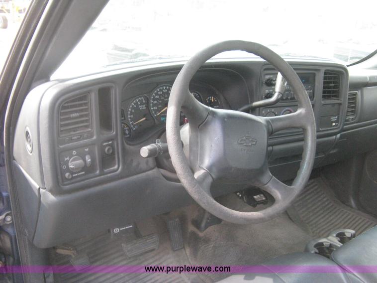 image for item AS9156 Chevrolet Silverado 2500 pickup truck