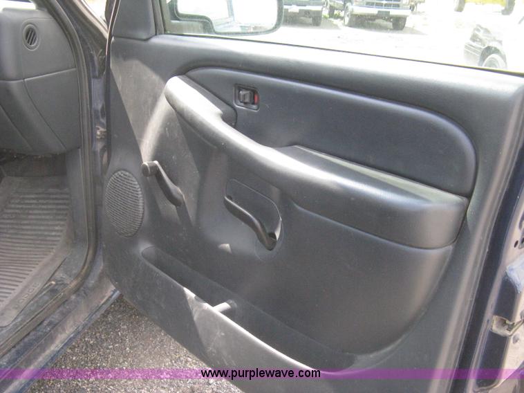 image for item AS9156 Chevrolet Silverado 2500 pickup truck