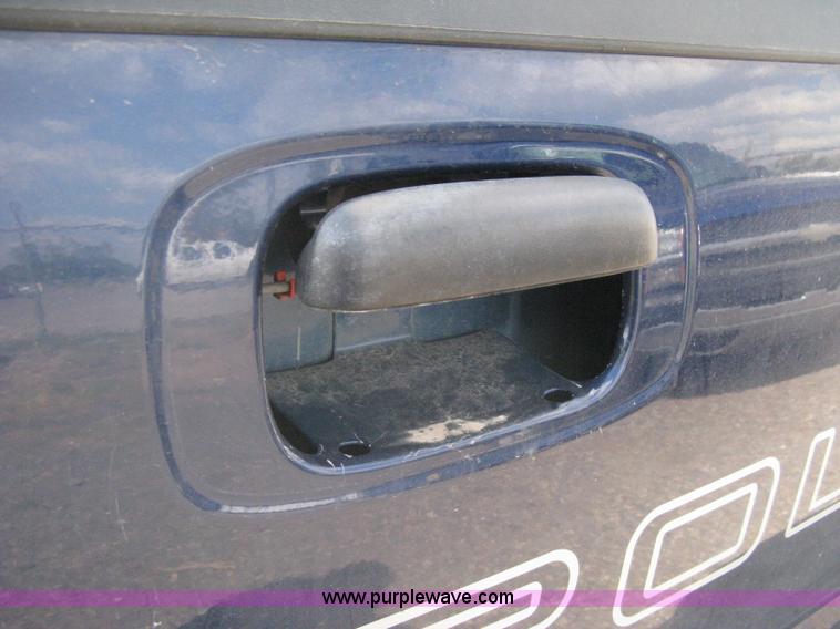 image for item AS9156 Chevrolet Silverado 2500 pickup truck