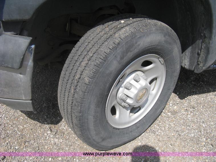 image for item AS9156 Chevrolet Silverado 2500 pickup truck