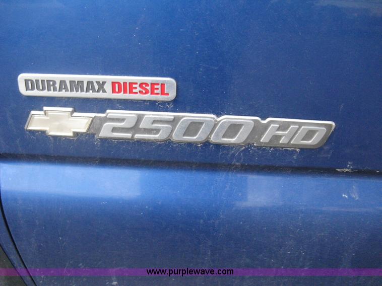 image for item AS9157 2003 Chevrolet Silverado 2500HD Ext. Cab pickup truck