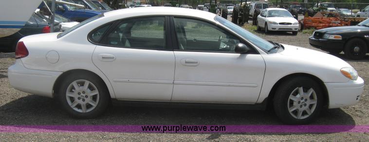 image for item AS9159 2006 Ford Taurus SE