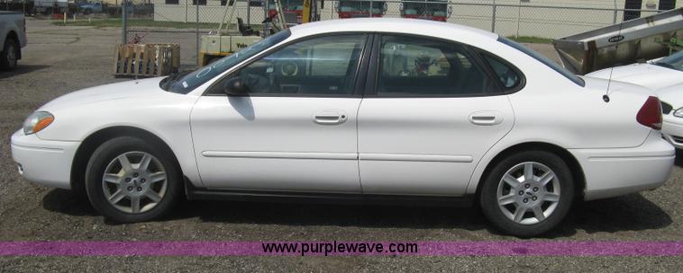 image for item AS9159 2006 Ford Taurus SE