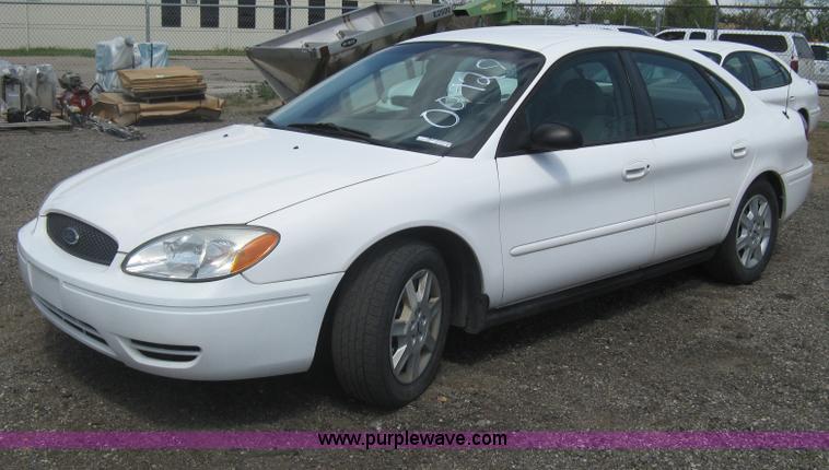 image for item AS9159 2006 Ford Taurus SE