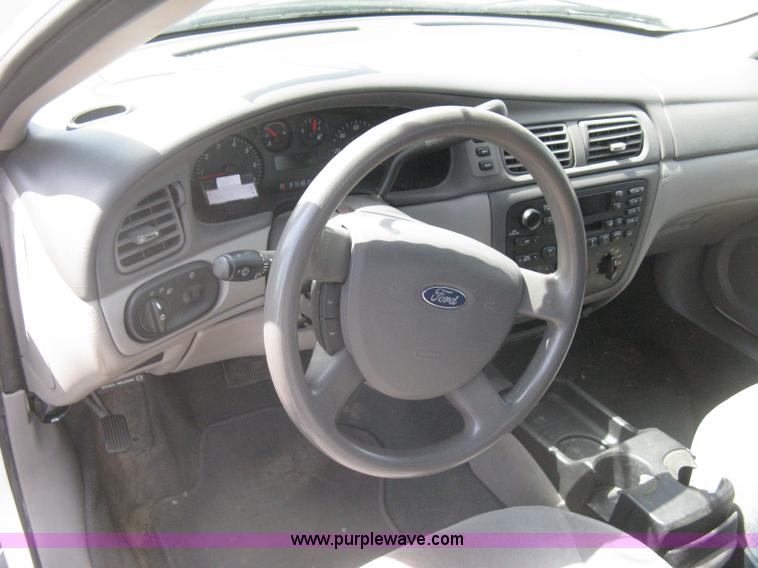 image for item AS9159 2006 Ford Taurus SE