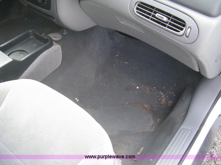image for item AS9159 2006 Ford Taurus SE