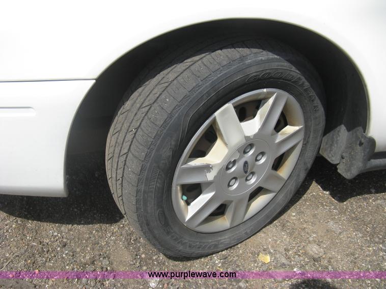 image for item AS9159 2006 Ford Taurus SE